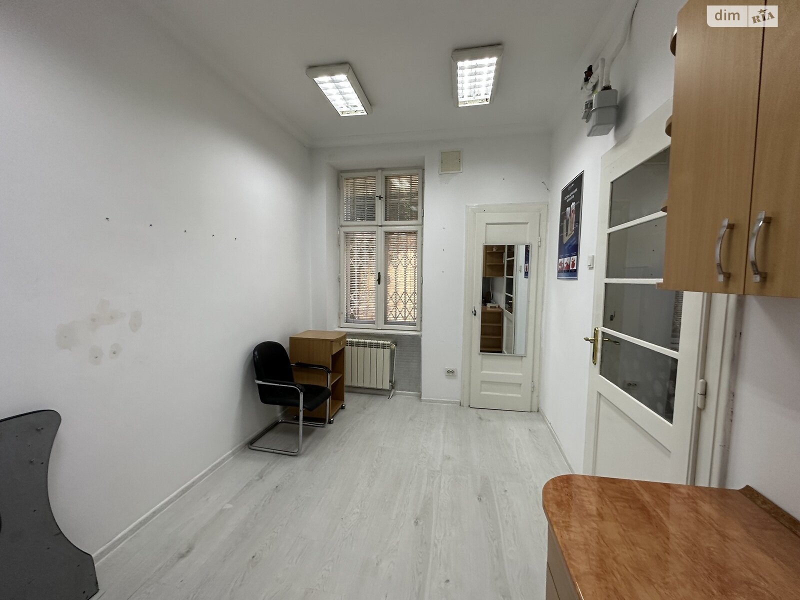 Офисное помещение на 103 кв.м. в Черновцах фото 1