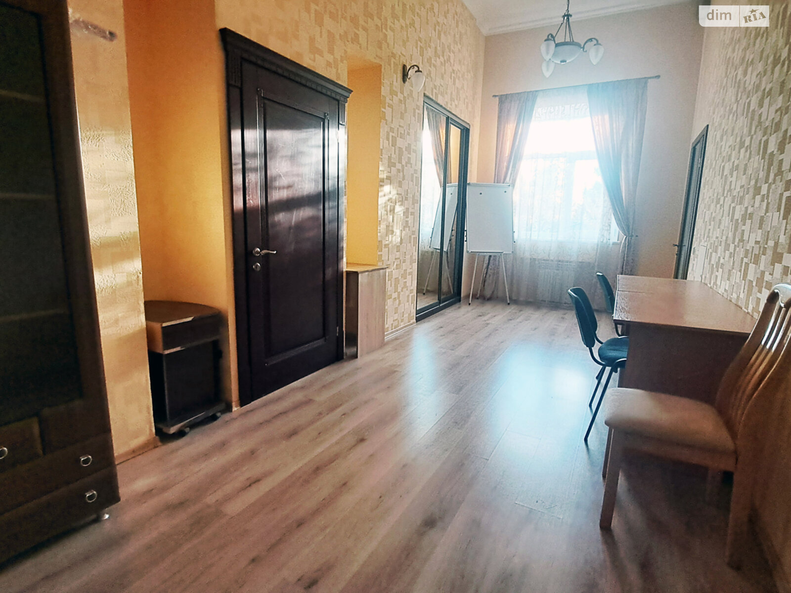 Офисное помещение на 535.2 кв.м. в Днепре фото 1