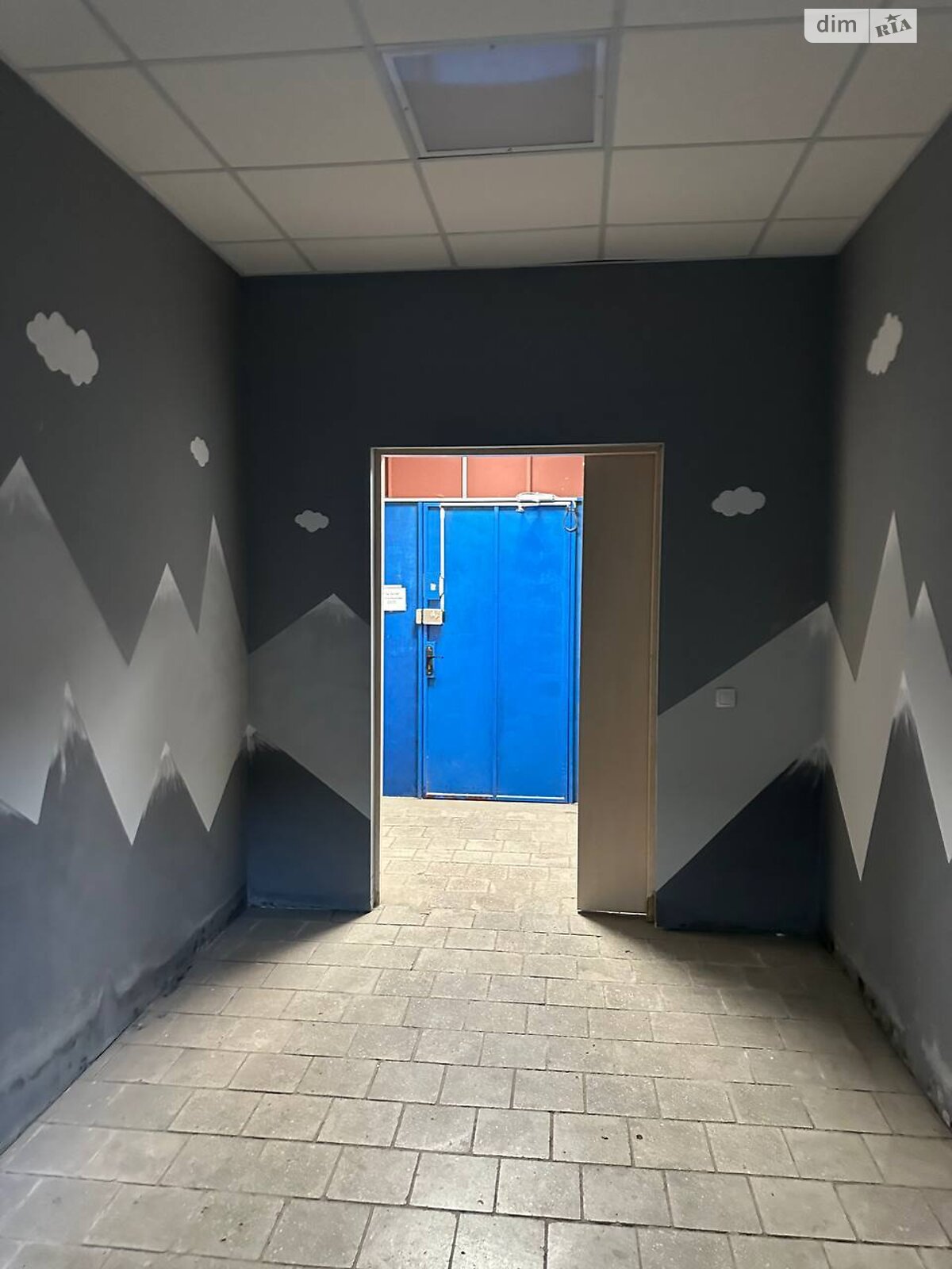 Офисное помещение на 988.9 кв.м. в Днепре фото 1 Офисное помещение на 988.9 кв.м. в Днепре фото 1