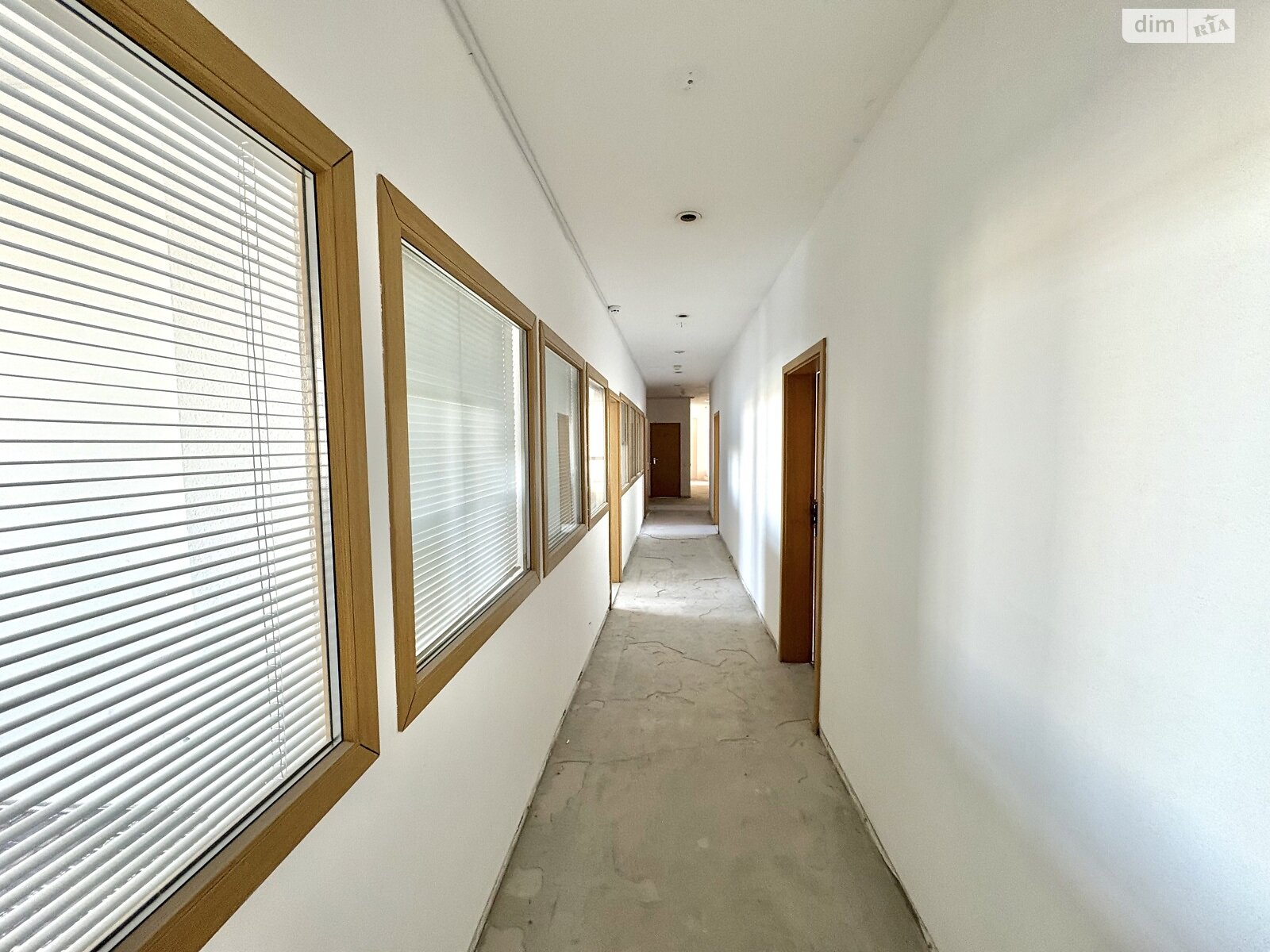 Офисное помещение на 1147.8 кв.м. в Днепре фото 1