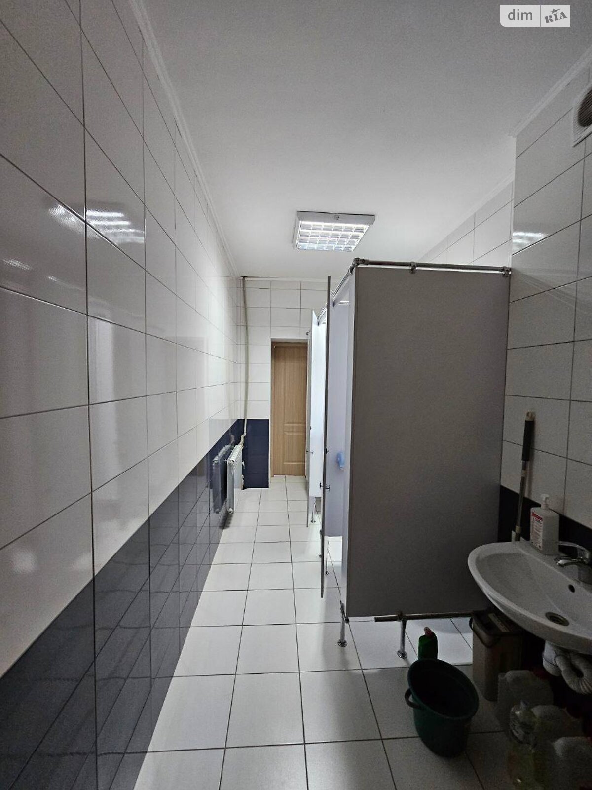 Офисное помещение на 826.7 кв.м. в Днепре фото 1 Офисное помещение на 826.7 кв.м. в Днепре фото 1