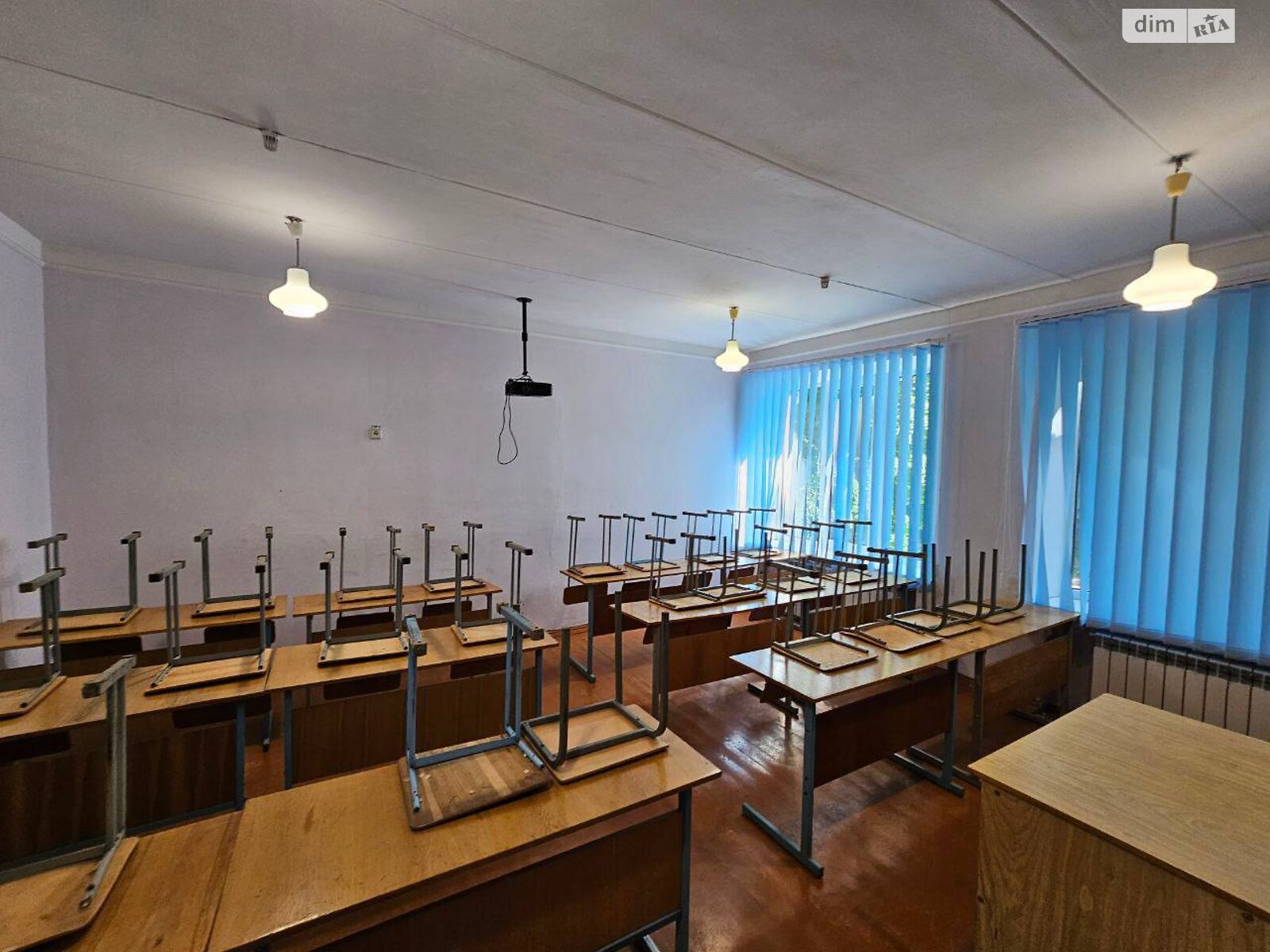 Офисное помещение на 826.7 кв.м. в Днепре фото 1 Офисное помещение на 826.7 кв.м. в Днепре фото 1