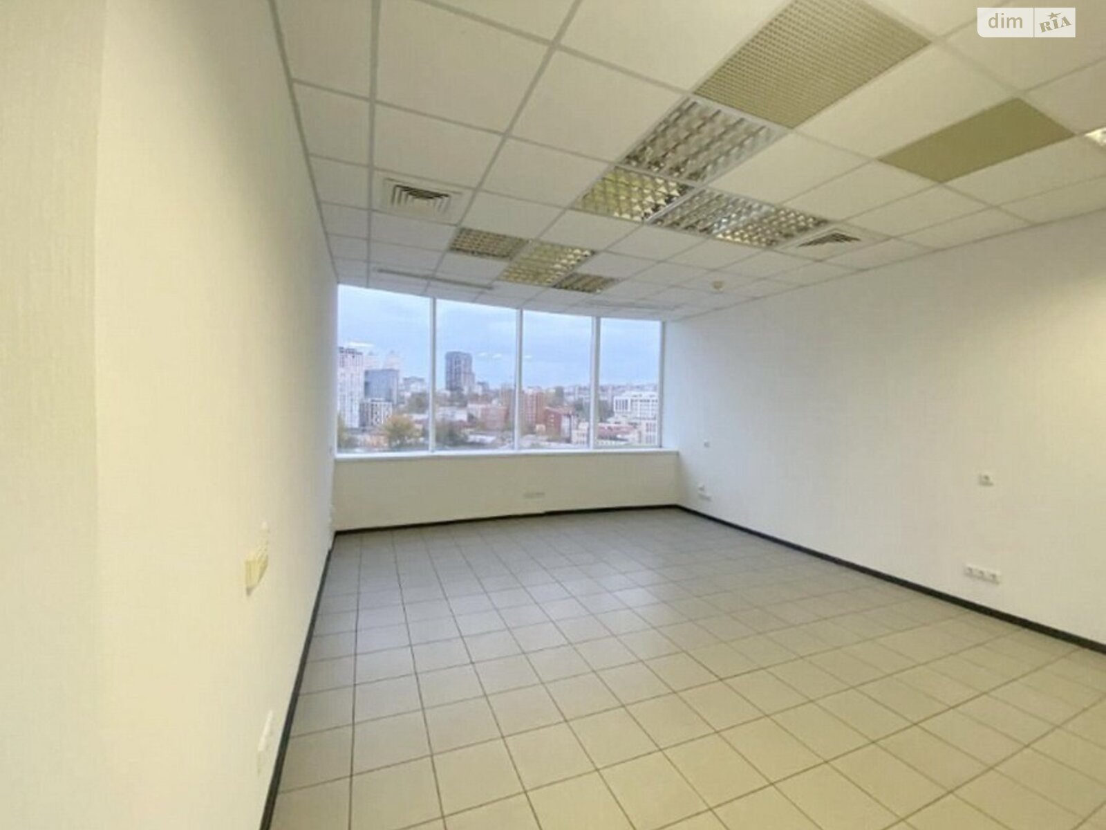 Офісне приміщення на 387 кв.м. в Дніпрі фото 1