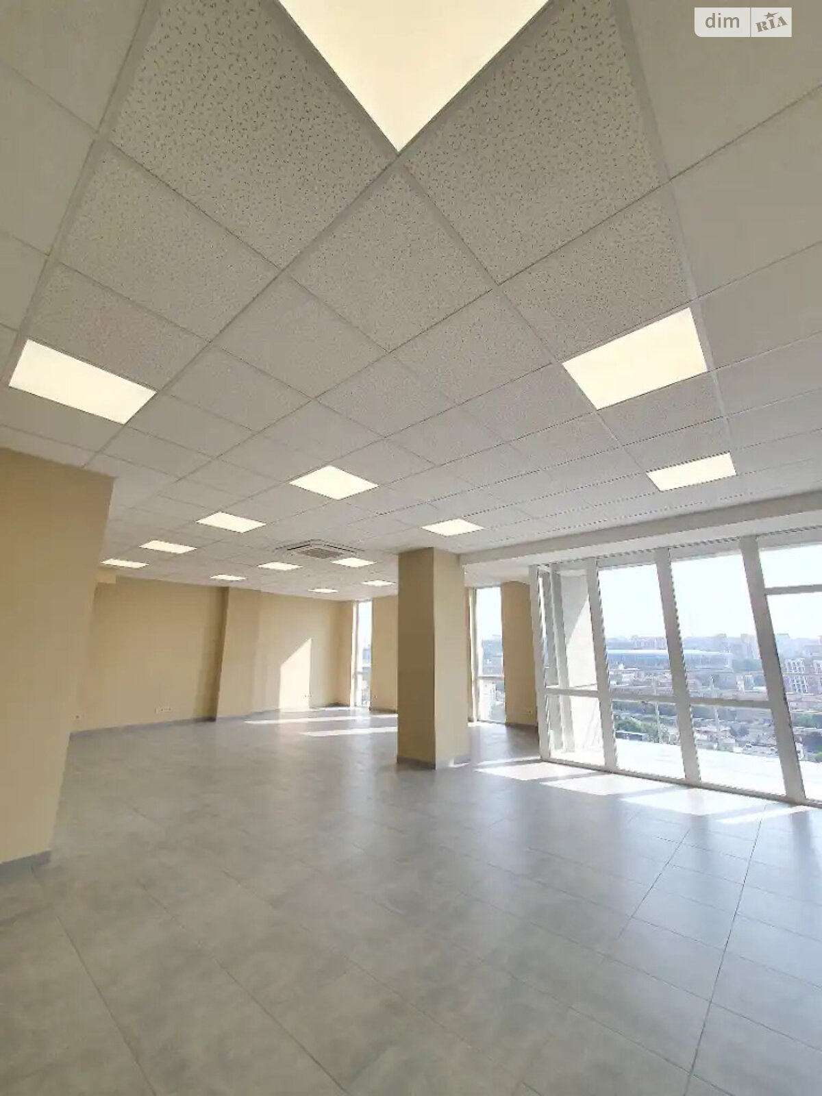 Офісне приміщення на 125.5 кв.м. в Дніпрі фото 1