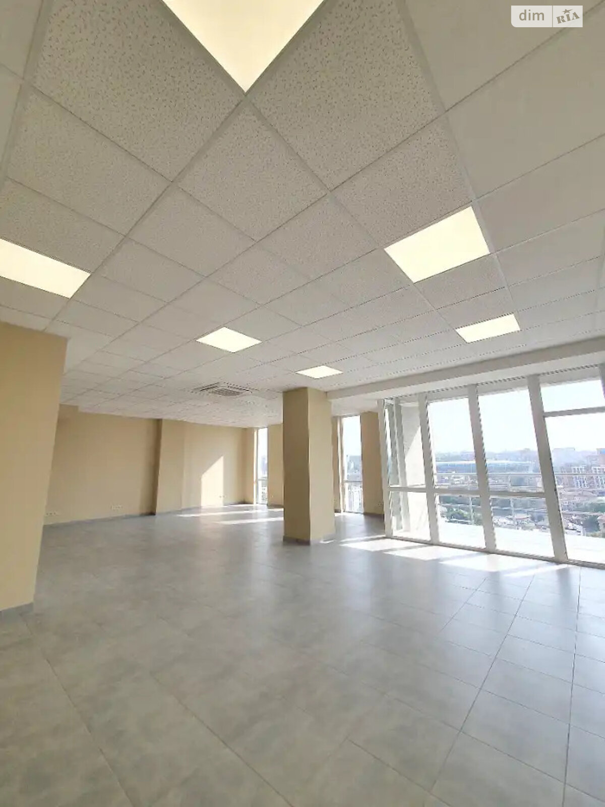 Офісне приміщення на 125.5 кв.м. в Дніпрі фото 1