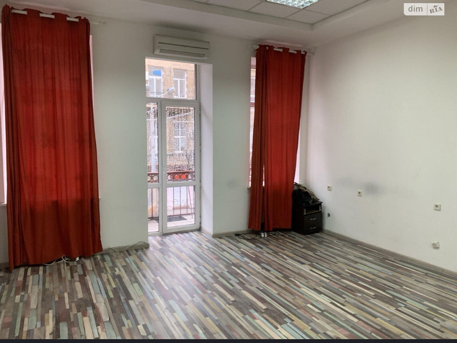 Офісне приміщення на 62.8 кв.м. в Дніпрі фото 1