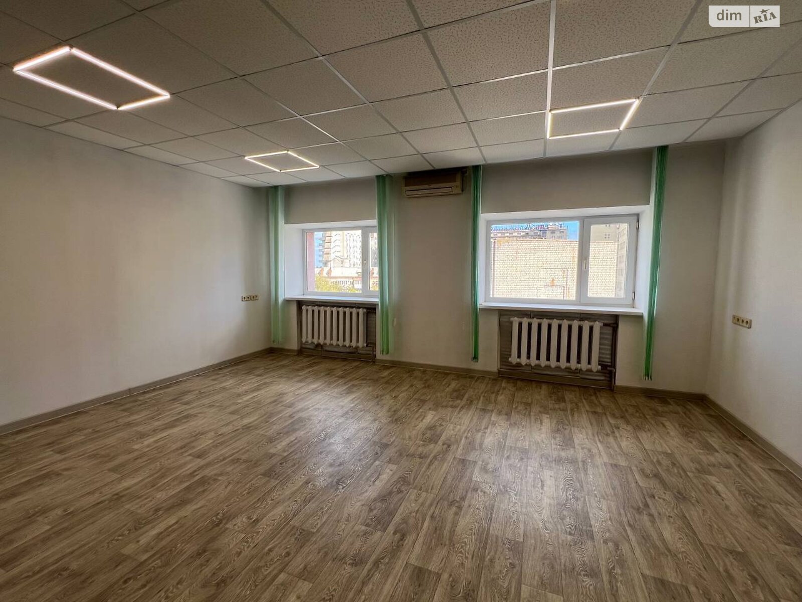 Офисное помещение на 315 кв.м. в Днепре фото 1 Офисное помещение на 315 кв.м. в Днепре фото 1