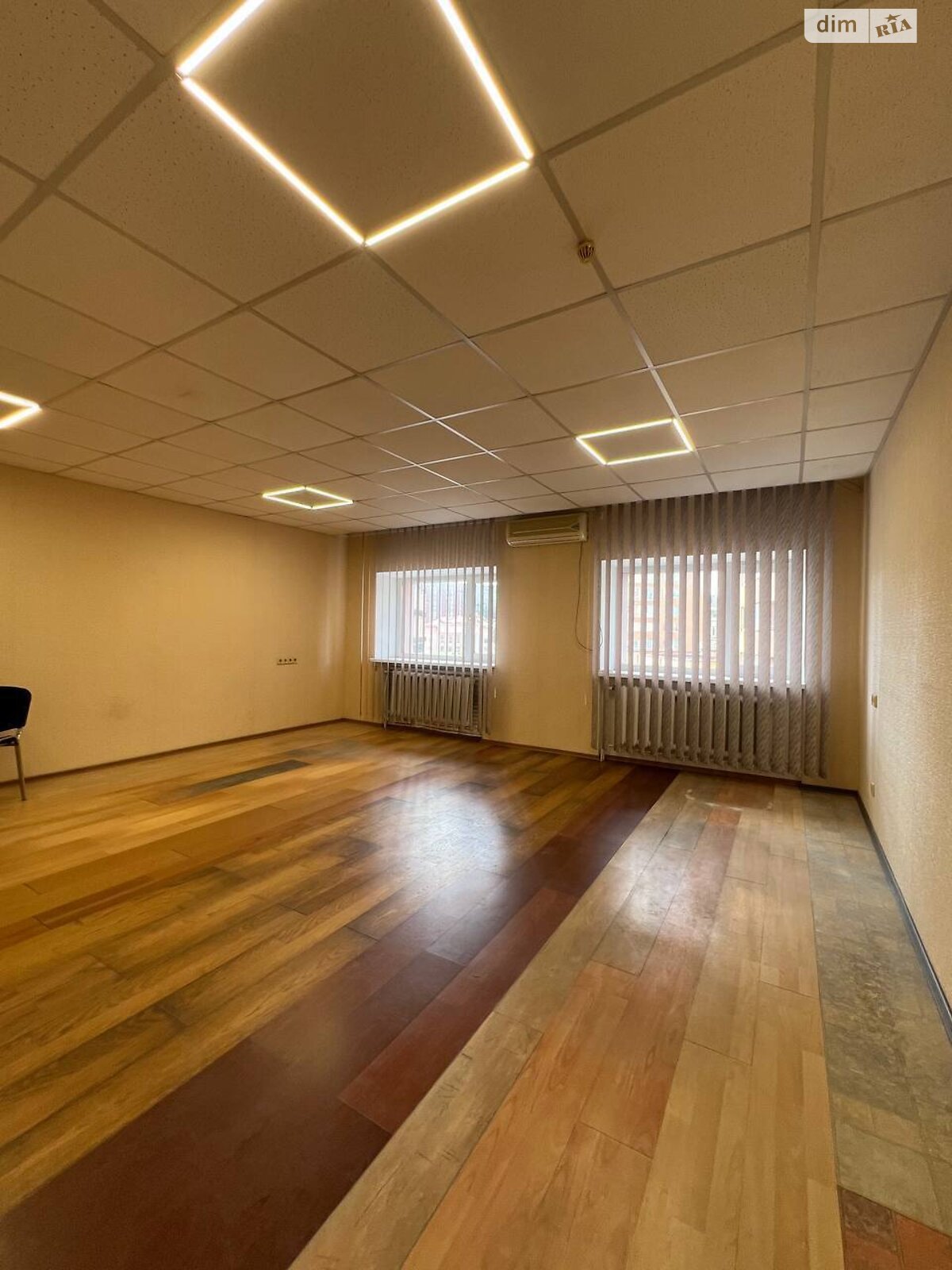 Офисное помещение на 315 кв.м. в Днепре фото 1 Офисное помещение на 315 кв.м. в Днепре фото 1