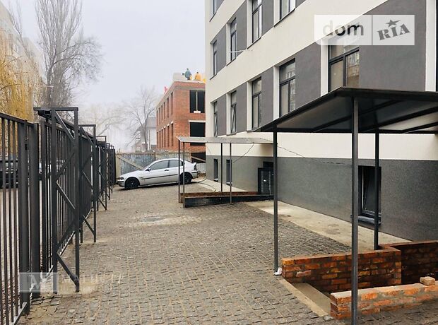 Офисное помещение на 105 кв.м. в нежилом помещении в жилом доме в Днепропетровске фото 1 Офисное помещение на 105 кв.м. в нежилом помещении в жилом доме в Днепропетровске фото 1