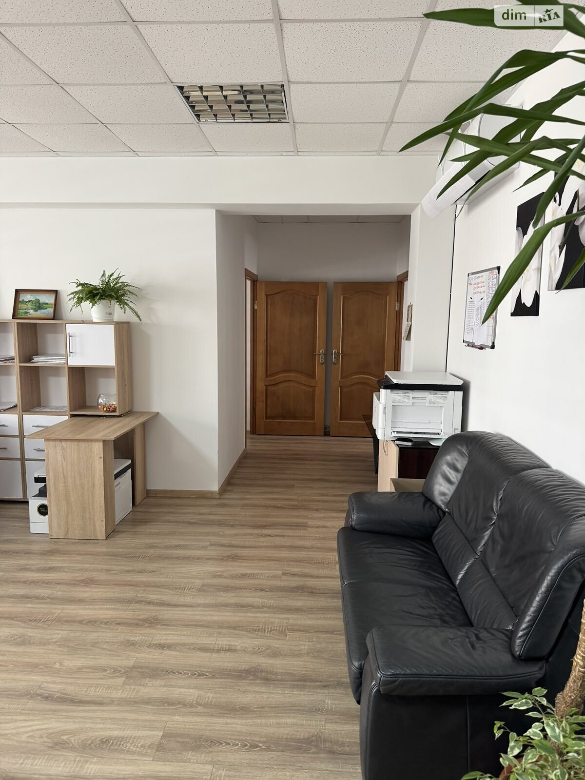 Офисное помещение на 73.7 кв.м. в Дрогобыче фото 1 Офисное помещение на 73.7 кв.м. в Дрогобыче фото 1