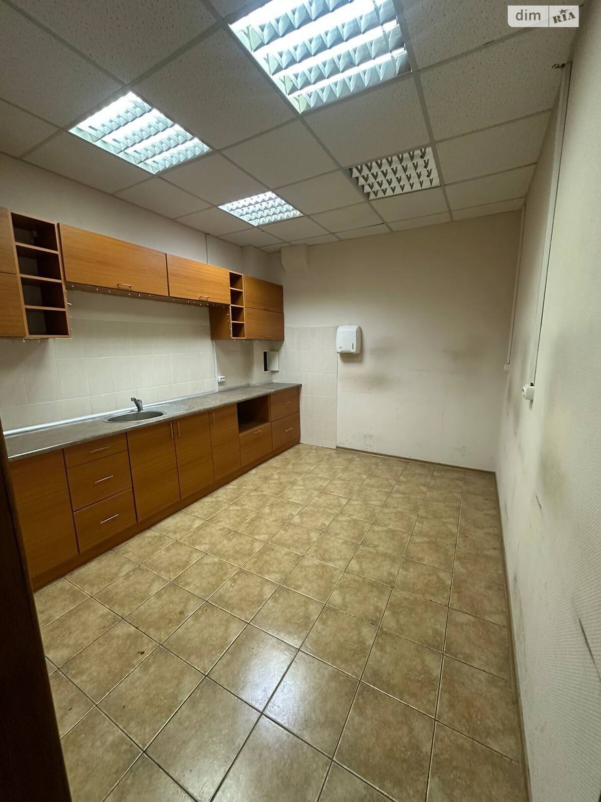 Офісне приміщення на 3955.7 кв.м. в Харкові фото 1