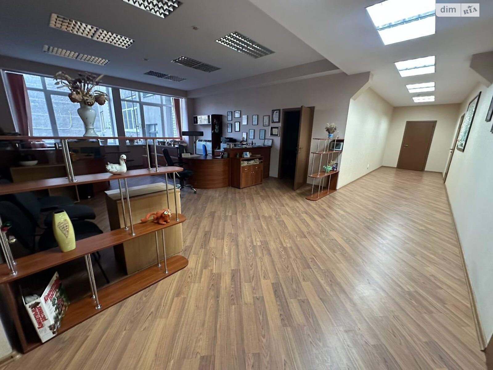 Офісне приміщення на 3955.7 кв.м. в Харкові фото 1