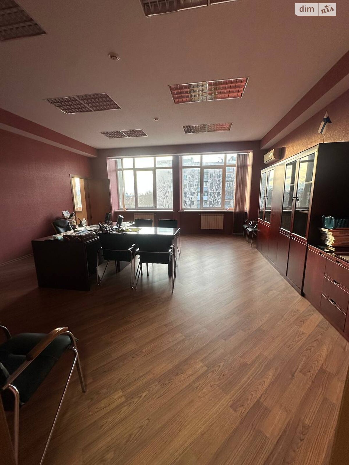 Офісне приміщення на 3955.7 кв.м. в Харкові фото 1