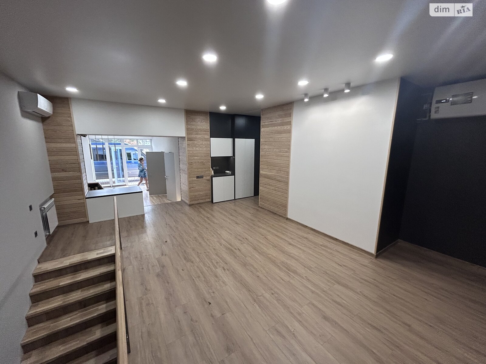 Офисное помещение на 125 кв.м. в Харькове фото 1 Офисное помещение на 125 кв.м. в Харькове фото 1