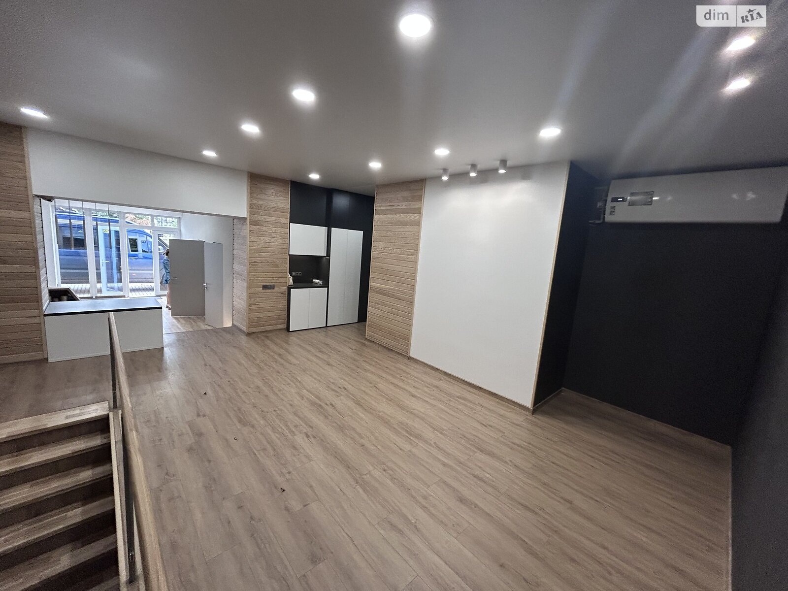 Офисное помещение на 125 кв.м. в Харькове фото 1 Офисное помещение на 125 кв.м. в Харькове фото 1