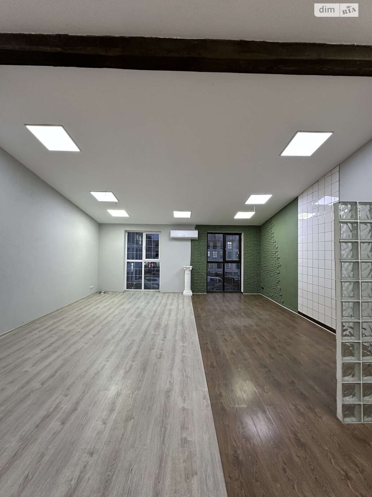 Офісне приміщення на 98.8 кв.м. в Хмельницькому фото 1