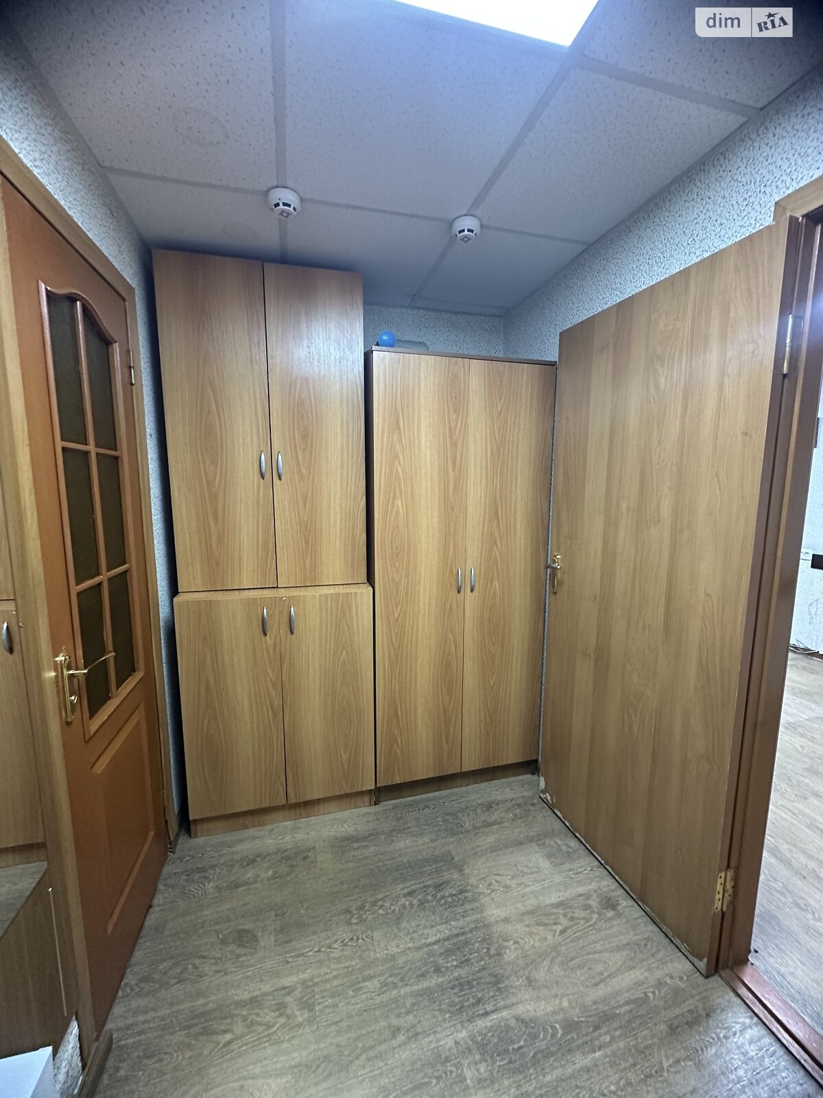 Офисное помещение на 30 кв.м. в Хмельницком фото 1 Офисное помещение на 30 кв.м. в Хмельницком фото 1