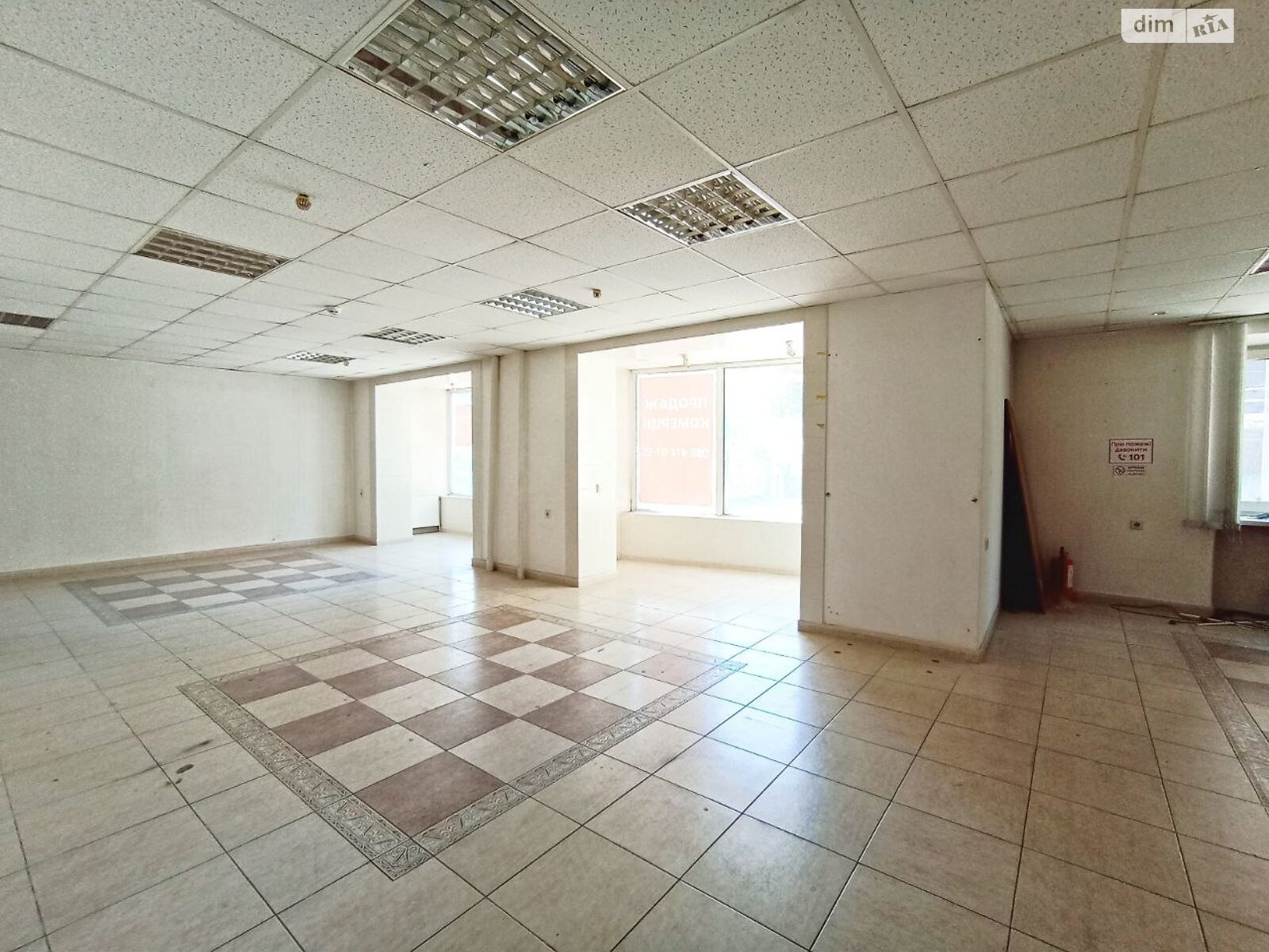 Офисное помещение на 198 кв.м. в Хмельницком фото 1 Офисное помещение на 198 кв.м. в Хмельницком фото 1