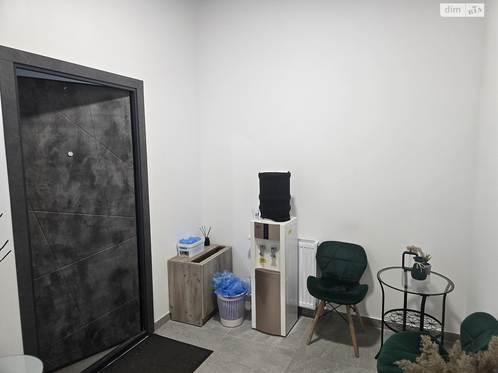 Офісне приміщення на 43.3 кв.м. в Хмельницькому фото 1 Офісне приміщення на 43.3 кв.м. в Хмельницькому фото 1