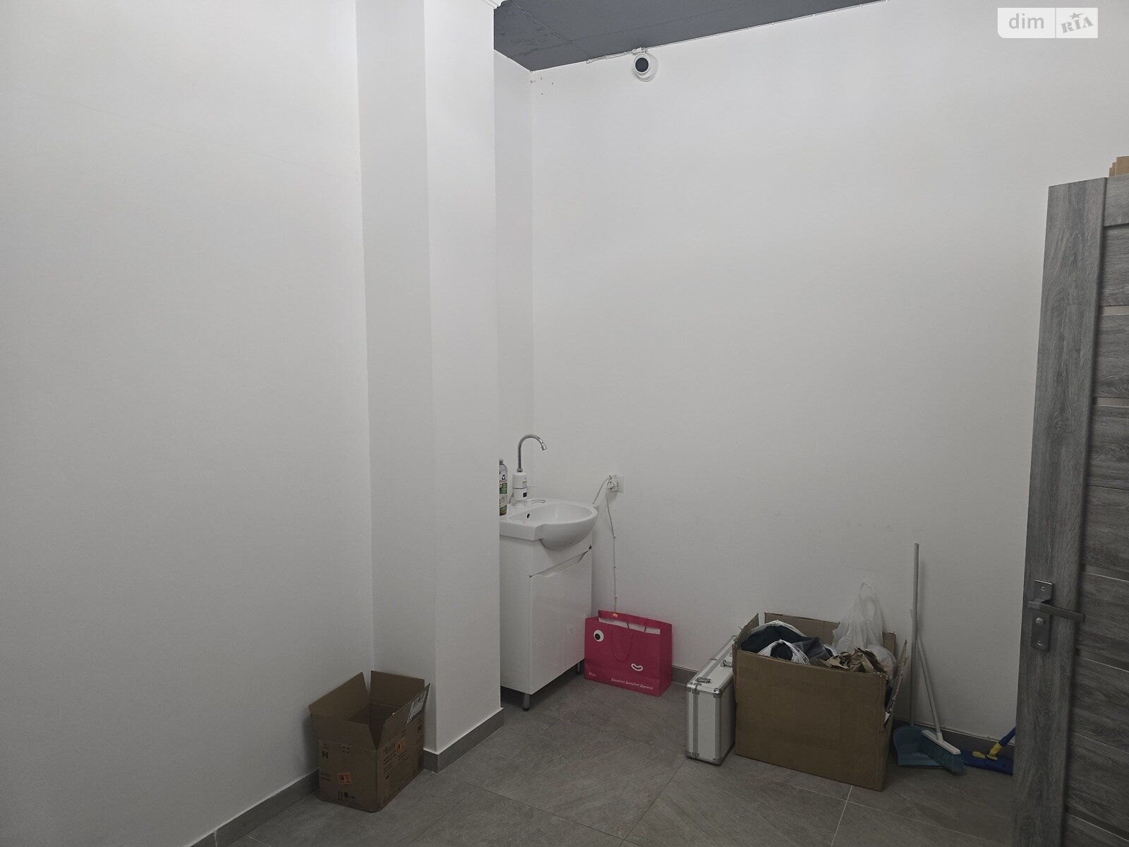 Офісне приміщення на 43.3 кв.м. в Хмельницькому фото 1 Офісне приміщення на 43.3 кв.м. в Хмельницькому фото 1