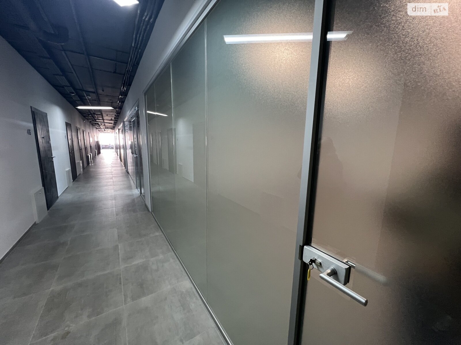 Офисное помещение на 35 кв.м. в Хмельницком фото 1 Офисное помещение на 35 кв.м. в Хмельницком фото 1