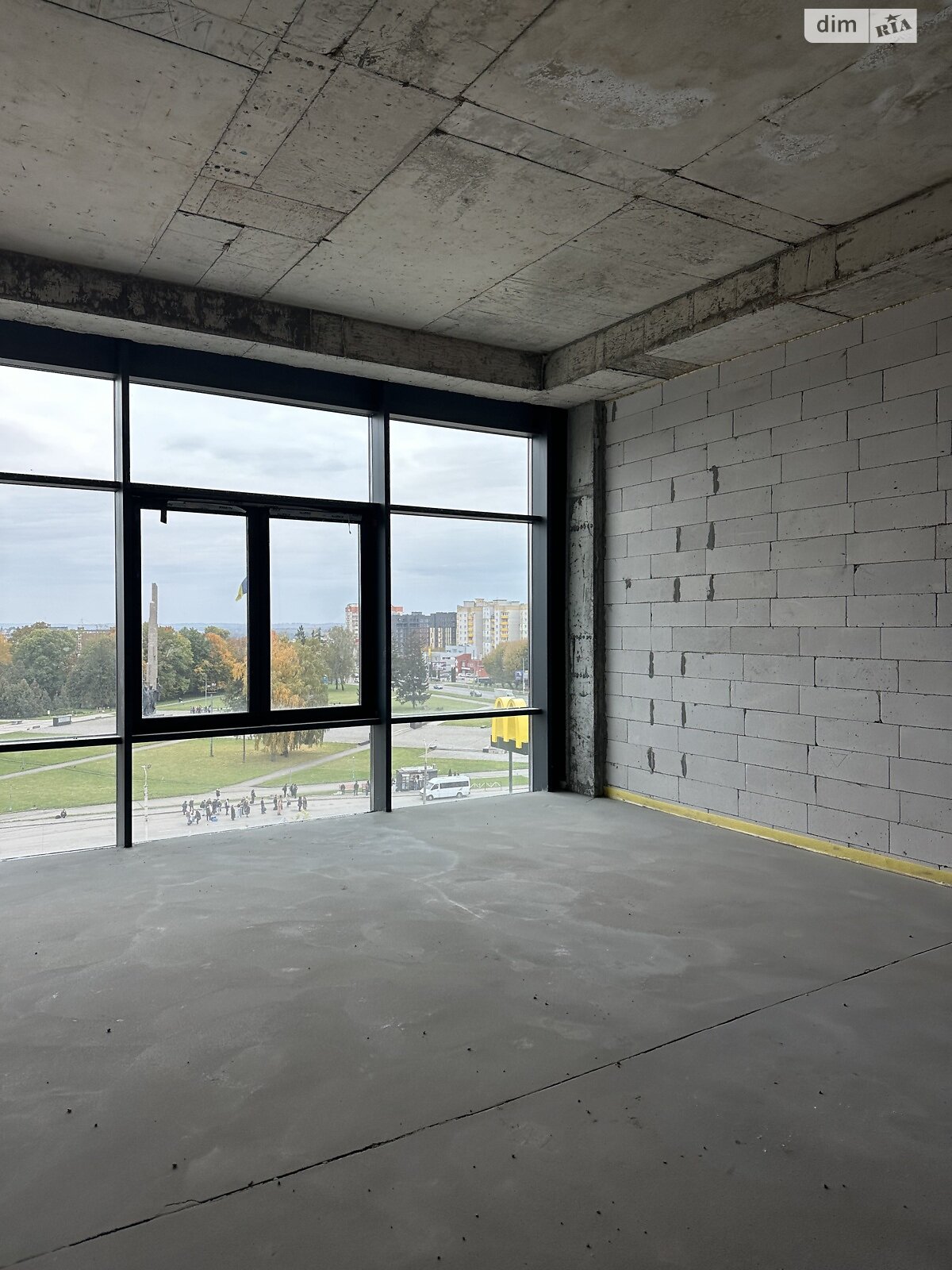 Офісне приміщення на 101.47 кв.м. в Хмельницькому фото 1