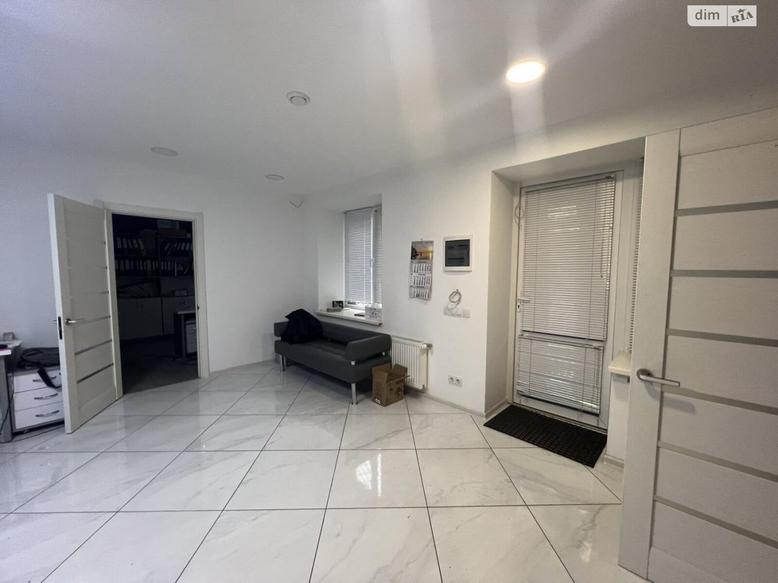 Офисное помещение на 55 кв.м. в Ирпене фото 1 Офисное помещение на 55 кв.м. в Ирпене фото 1