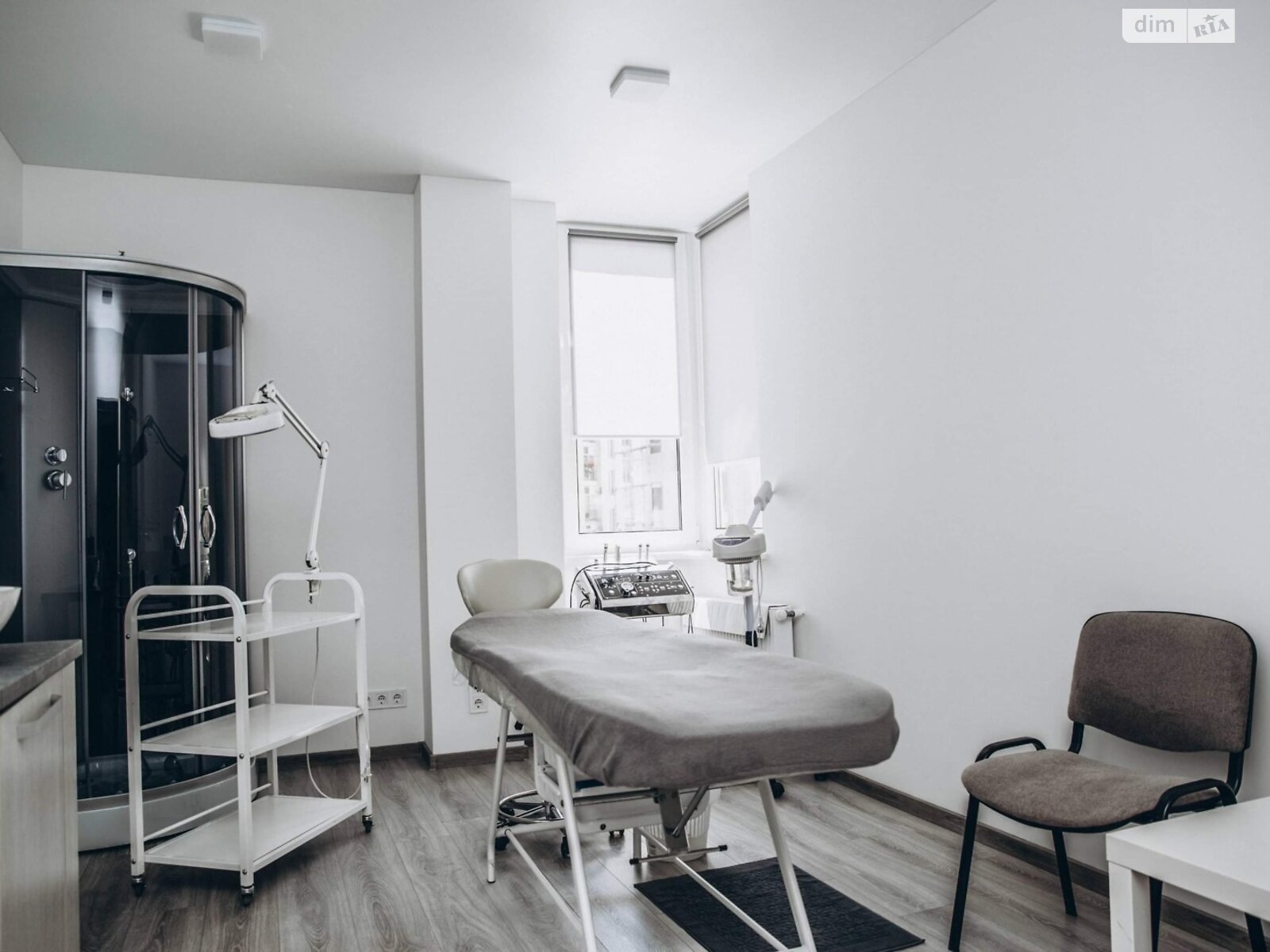 Офисное помещение на 80 кв.м. в Ивано-Франковске фото 1 Офисное помещение на 80 кв.м. в Ивано-Франковске фото 1