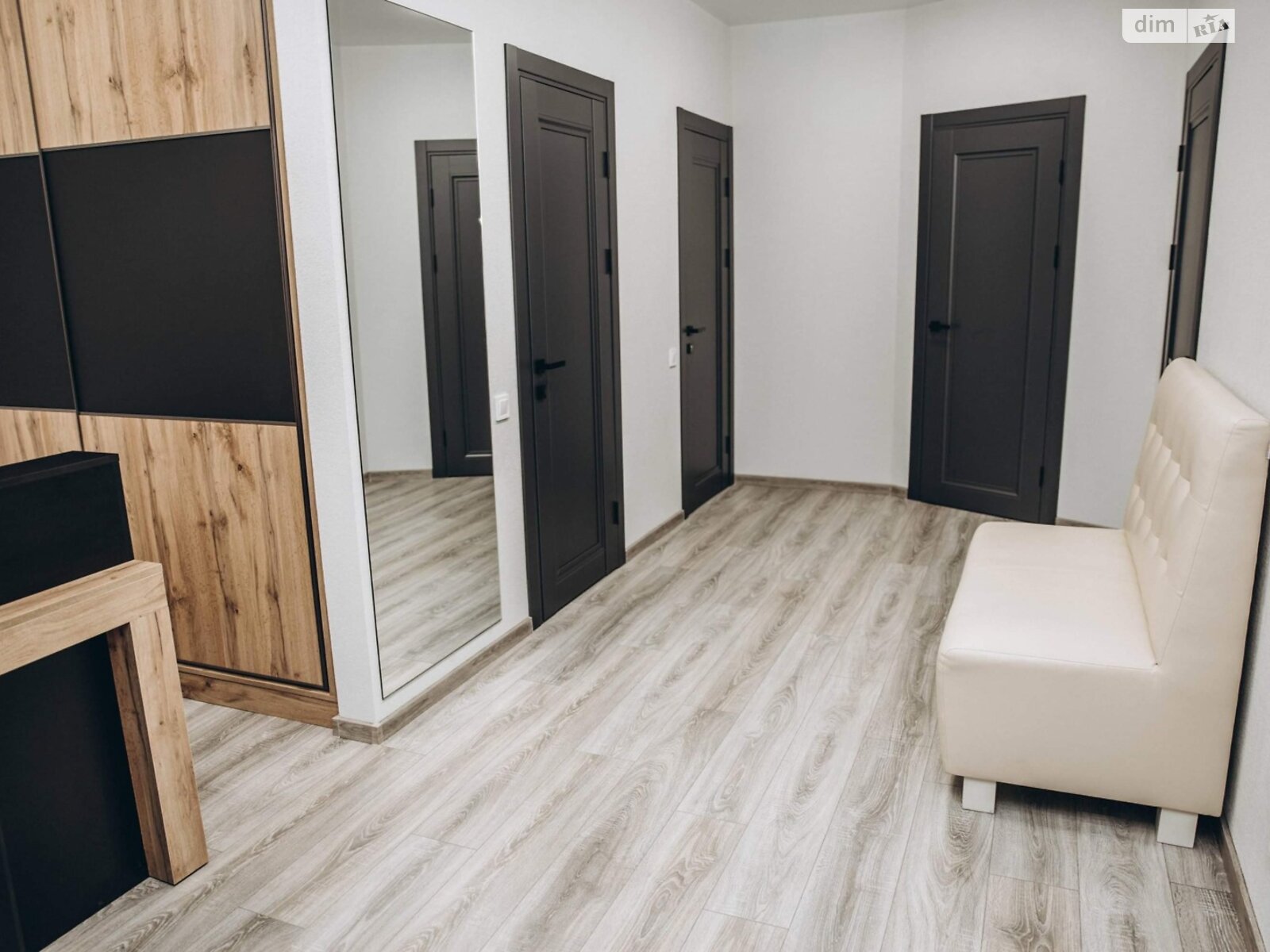 Офисное помещение на 80 кв.м. в Ивано-Франковске фото 1 Офисное помещение на 80 кв.м. в Ивано-Франковске фото 1