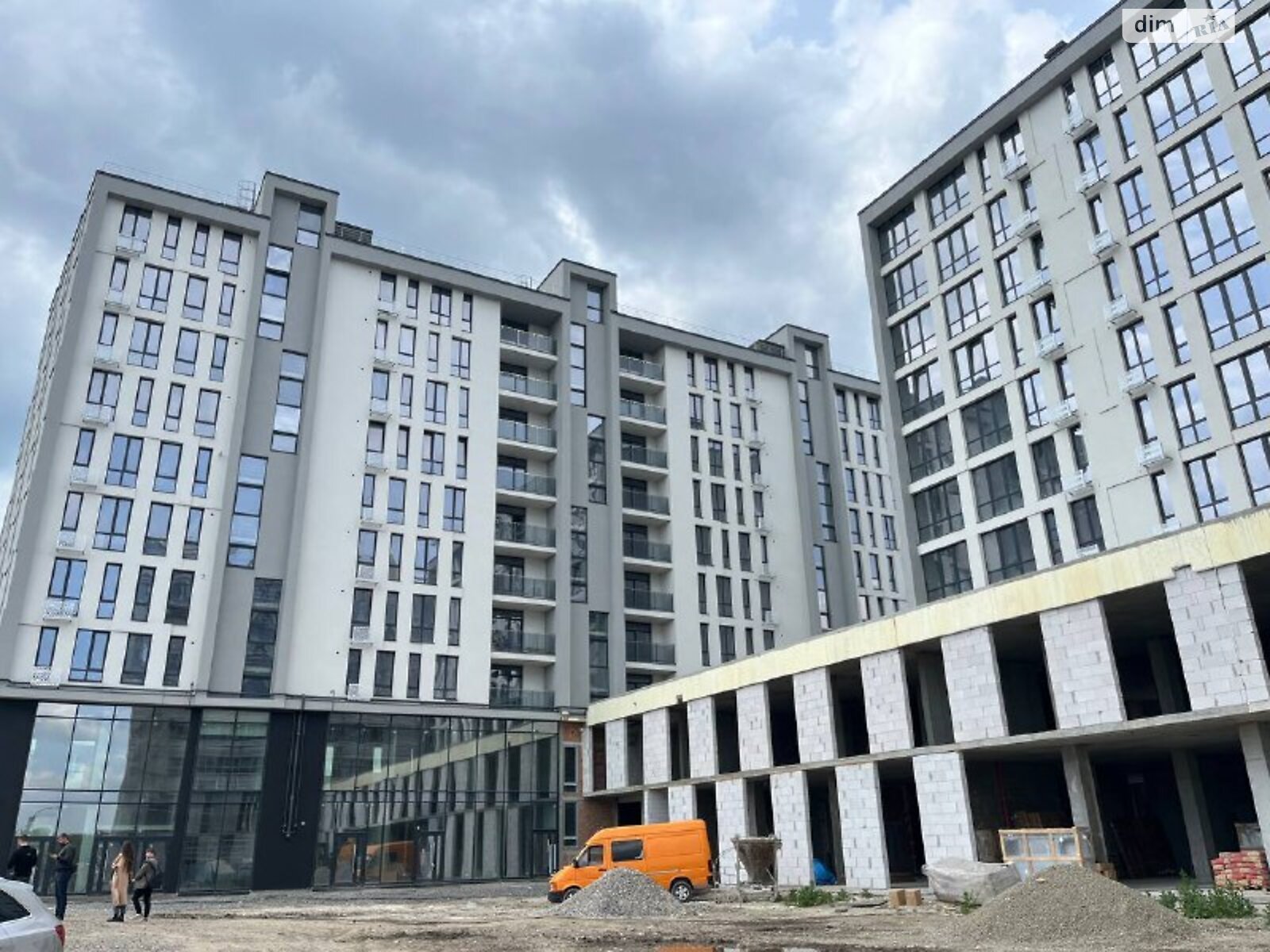 Офісне приміщення на 89.5 кв.м. в Івано-Франківську фото 1 Офісне приміщення на 89.5 кв.м. в Івано-Франківську фото 1