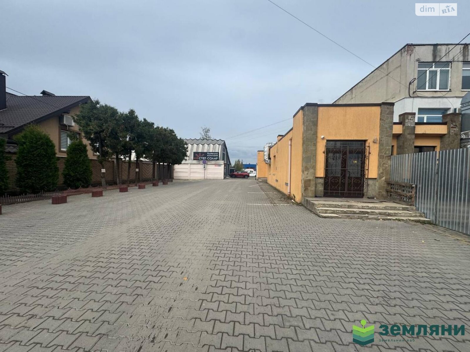 Офісне приміщення на 585.2 кв.м. в Івано-Франківську фото 1