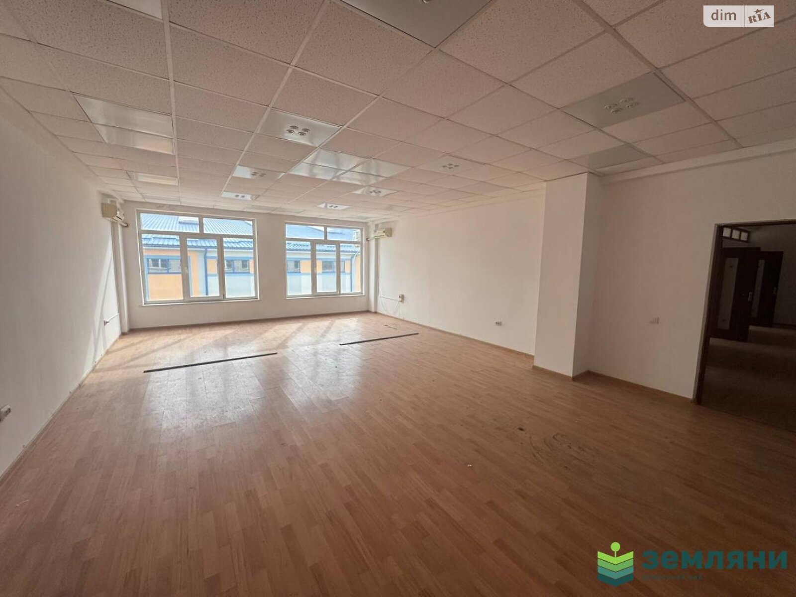 Офісне приміщення на 585.2 кв.м. в Івано-Франківську фото 1