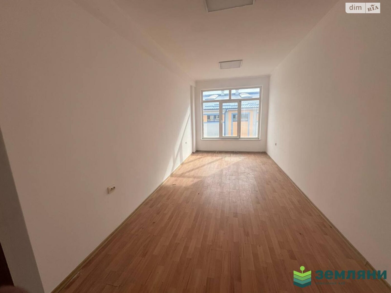 Офісне приміщення на 585.2 кв.м. в Івано-Франківську фото 1