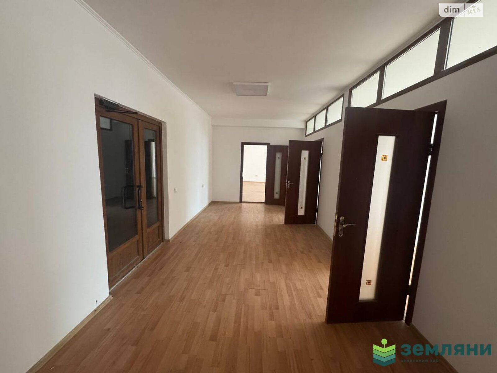 Офісне приміщення на 585.2 кв.м. в Івано-Франківську фото 1