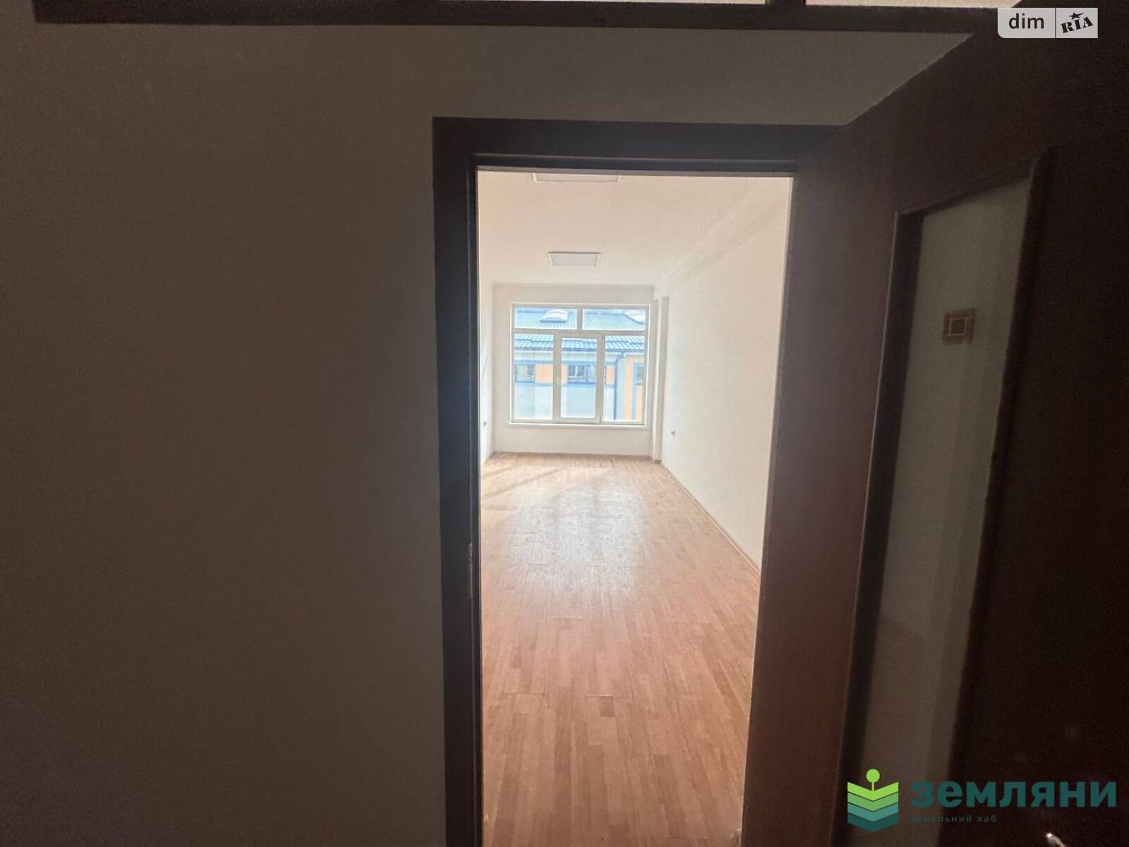 Офісне приміщення на 585.2 кв.м. в Івано-Франківську фото 1