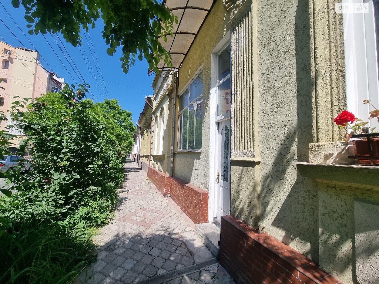 Офисное помещение на 61 кв.м. в Ивано-Франковске фото 1 Офисное помещение на 61 кв.м. в Ивано-Франковске фото 1