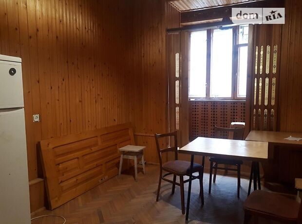Офисное помещение на 18.7 кв.м. в бизнес-центре в Ивано-Франковске фото 1 Офисное помещение на 18.7 кв.м. в бизнес-центре в Ивано-Франковске фото 1