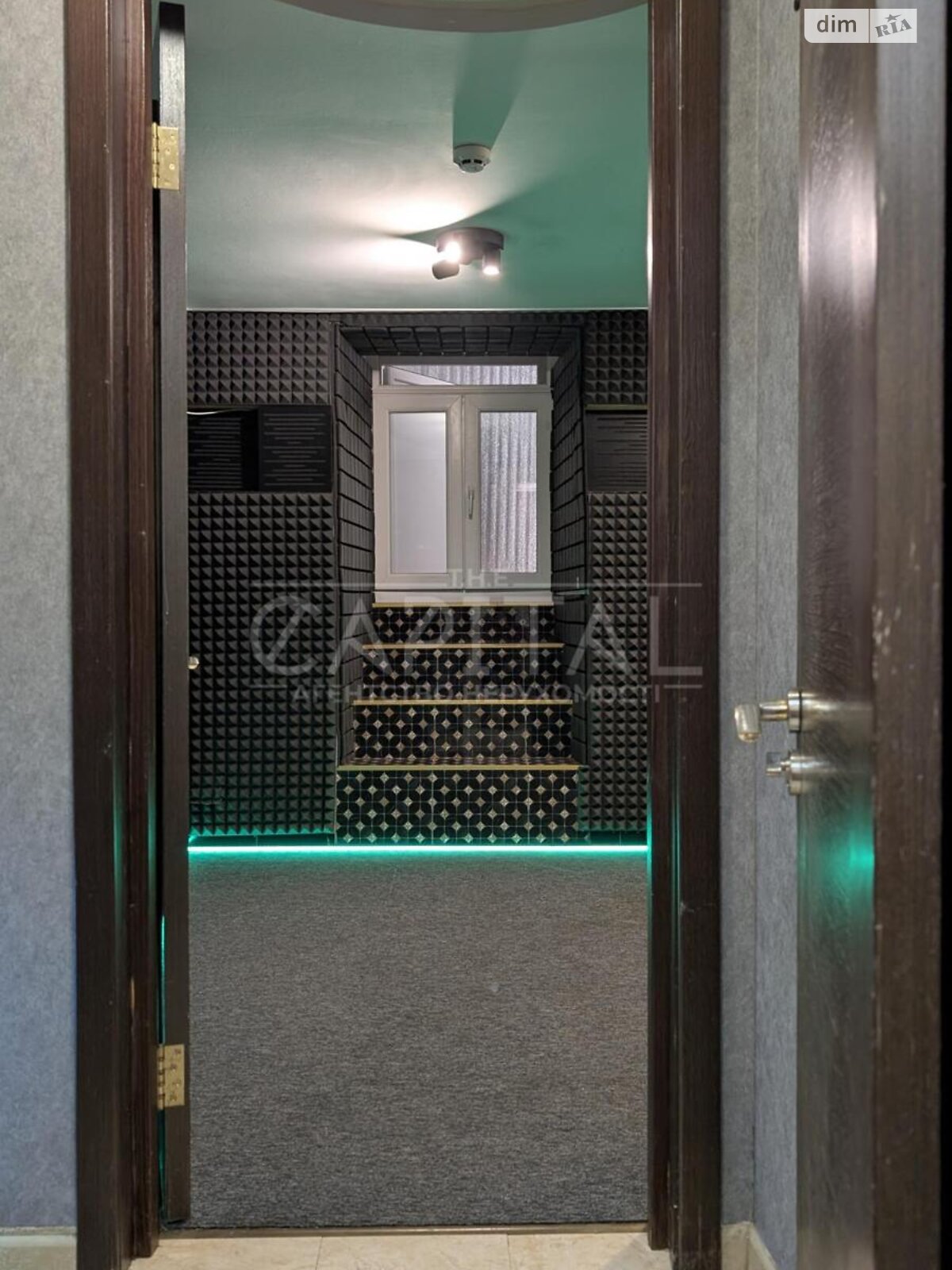 Офісне приміщення на 36 кв.м. в Києві фото 1 Офісне приміщення на 36 кв.м. в Києві фото 1