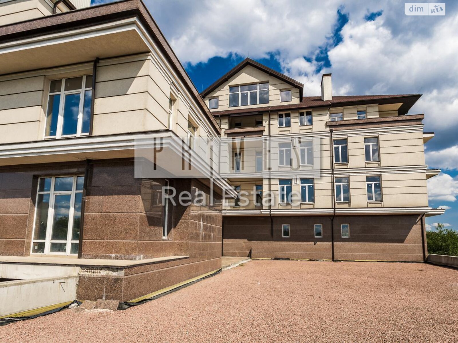 Офисное помещение на 4321.9 кв.м. в Киеве фото 1