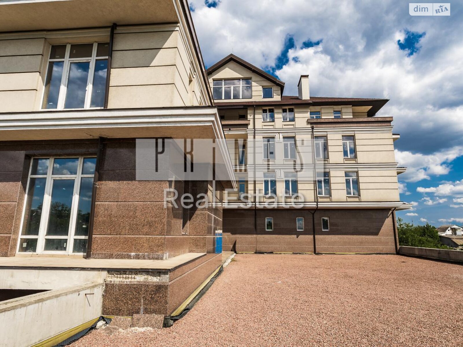 Офисное помещение на 4321.9 кв.м. в Киеве фото 1