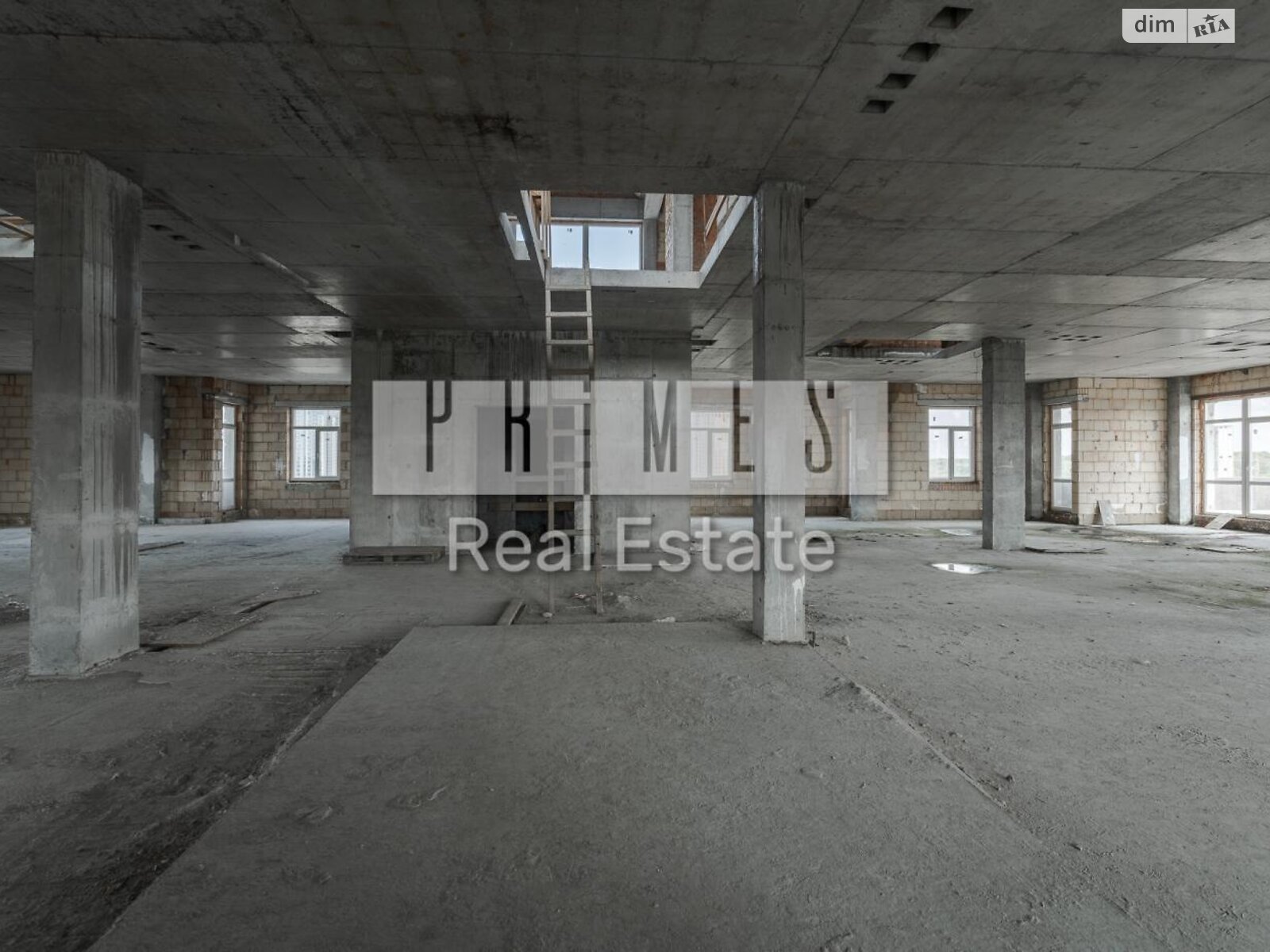 Офисное помещение на 4321.9 кв.м. в Киеве фото 1