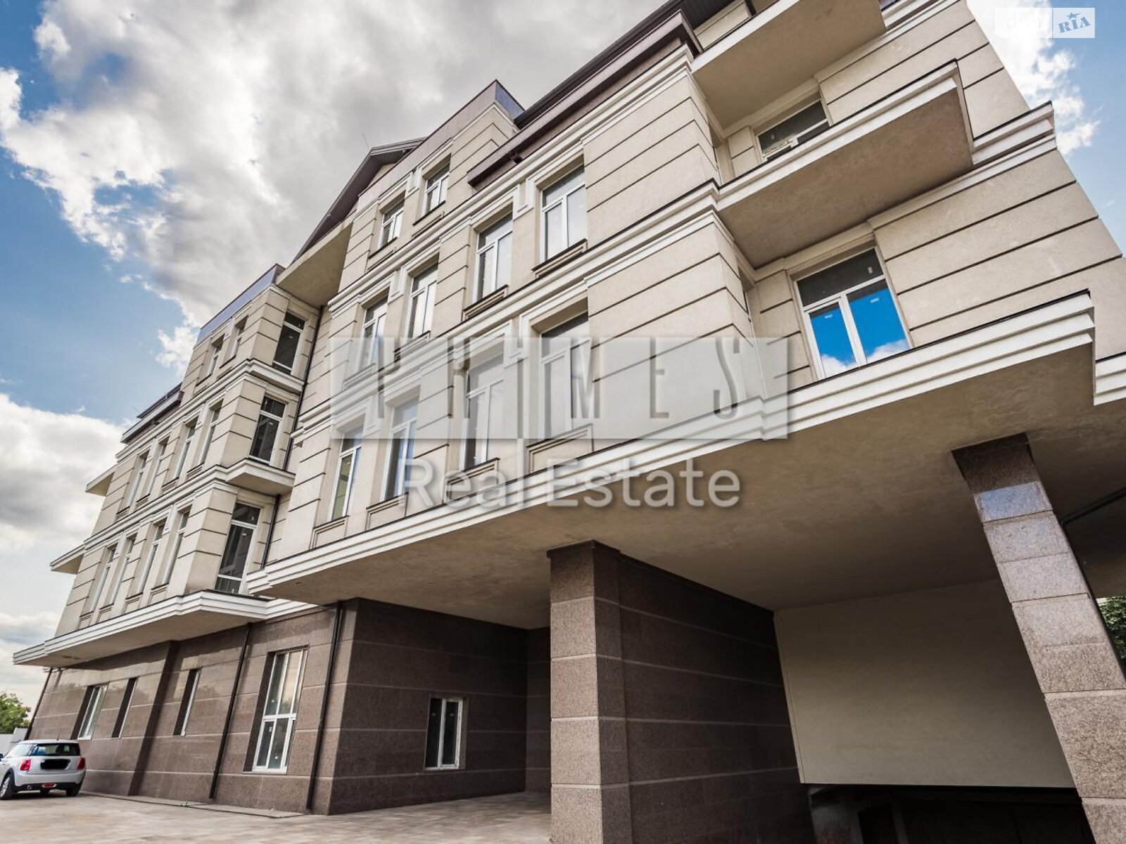 Офисное помещение на 4321.9 кв.м. в Киеве фото 1