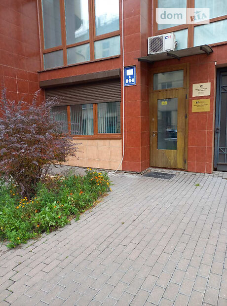 Офисное помещение на 103.8 кв.м. в нежилом помещении в жилом доме в Киеве фото 1 Офисное помещение на 103.8 кв.м. в нежилом помещении в жилом доме в Киеве фото 1