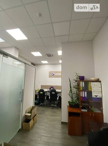 Офисное помещение на 56 кв.м. в нежилом помещении в жилом доме в Киеве фото 1 Офисное помещение на 56 кв.м. в нежилом помещении в жилом доме в Киеве фото 1