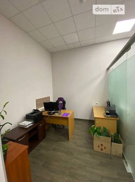 Офисное помещение на 56 кв.м. в нежилом помещении в жилом доме в Киеве фото 1