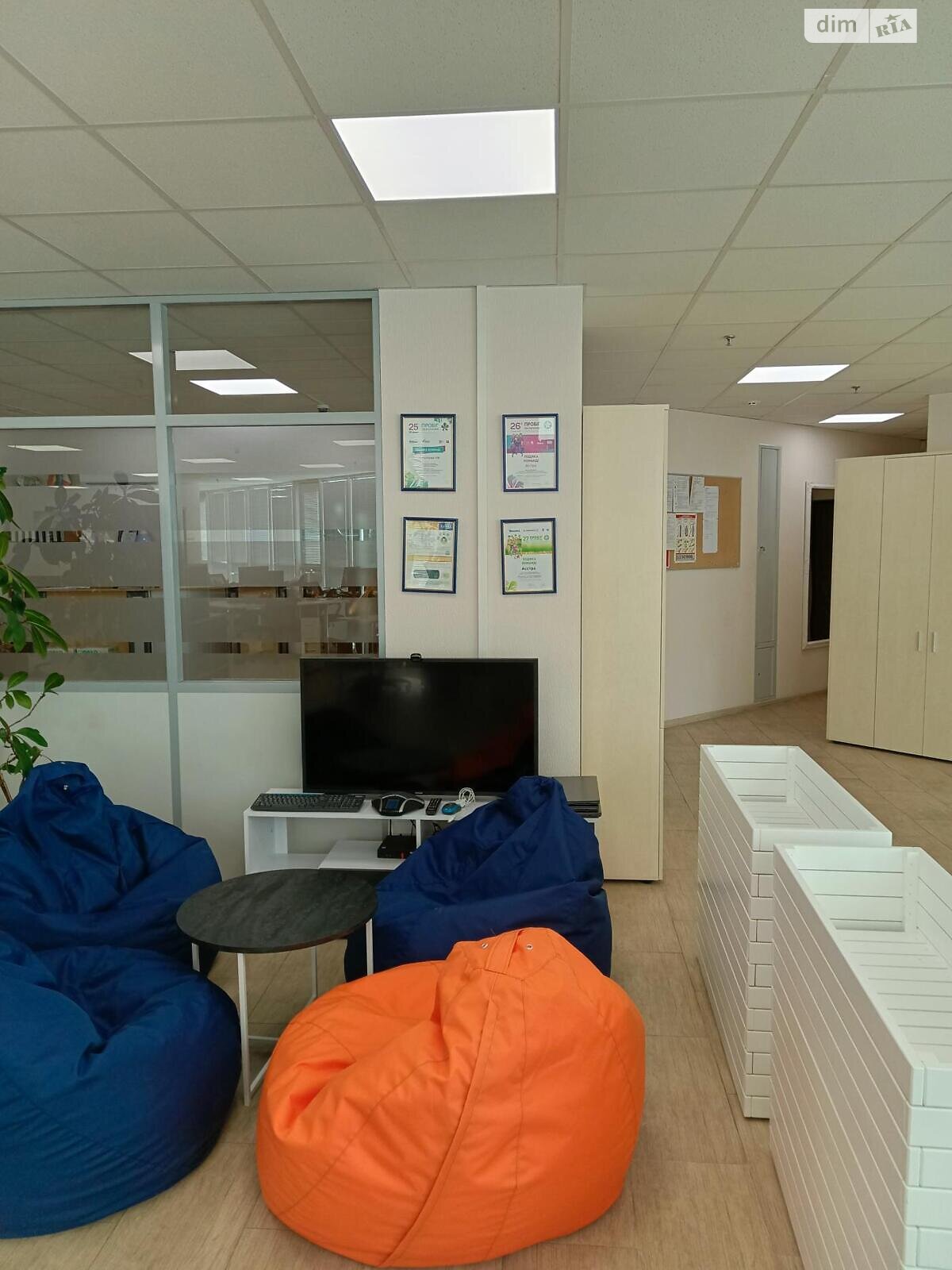 Офісне приміщення на 406.8 кв.м. в Києві фото 1 Офісне приміщення на 406.8 кв.м. в Києві фото 1