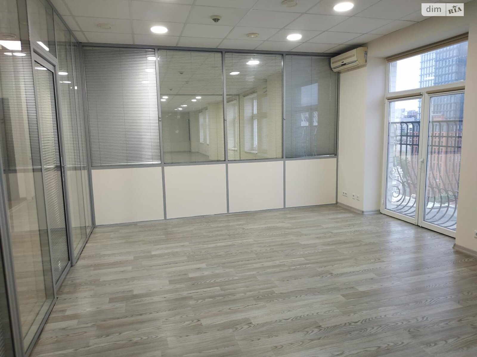 Офісне приміщення на 233.1 кв.м. в Києві фото 1