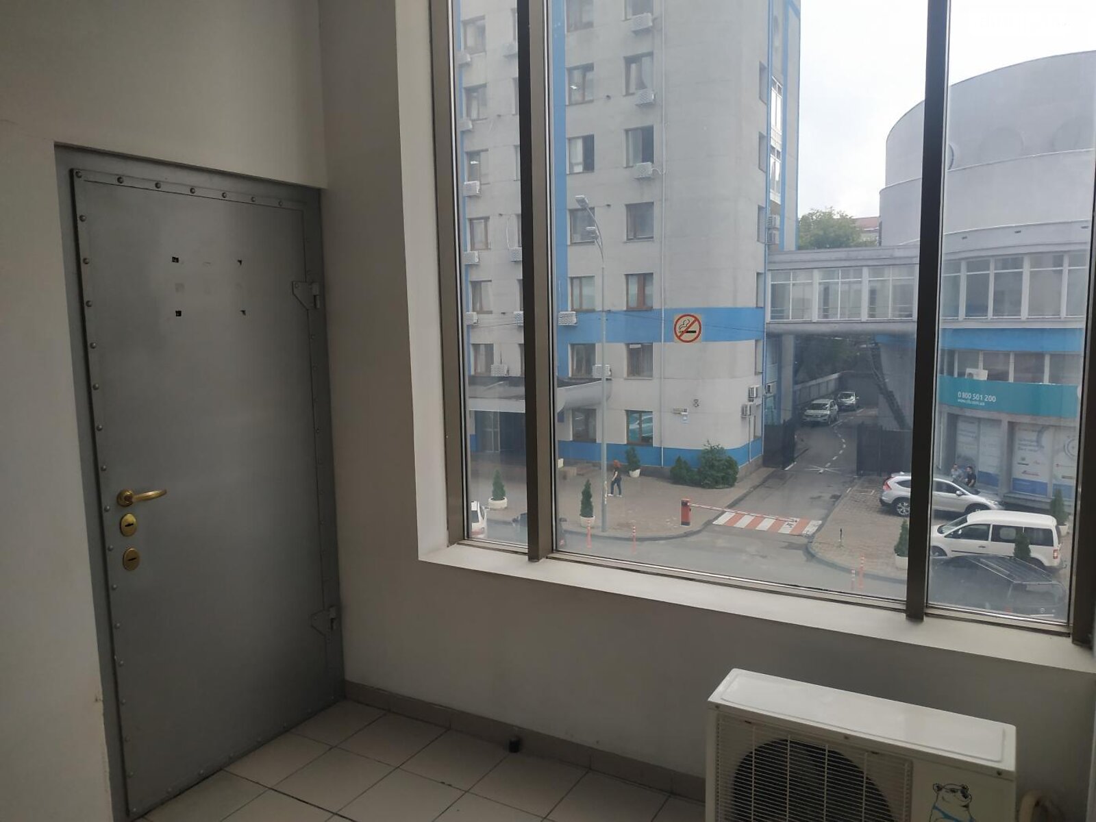 Офісне приміщення на 19.5 кв.м. в Києві фото 1 Офісне приміщення на 19.5 кв.м. в Києві фото 1