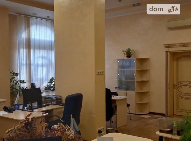 Офісне приміщення на 128 кв.м. в нежитловому приміщені в житловому будинку в Києві фото 1 Офісне приміщення на 128 кв.м. в нежитловому приміщені в житловому будинку в Києві фото 1