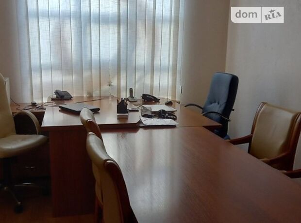 Офісне приміщення на 128 кв.м. в нежитловому приміщені в житловому будинку в Києві фото 1 Офісне приміщення на 128 кв.м. в нежитловому приміщені в житловому будинку в Києві фото 1